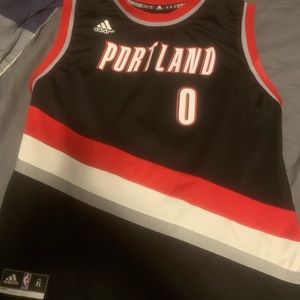 Dame Lillard jersey